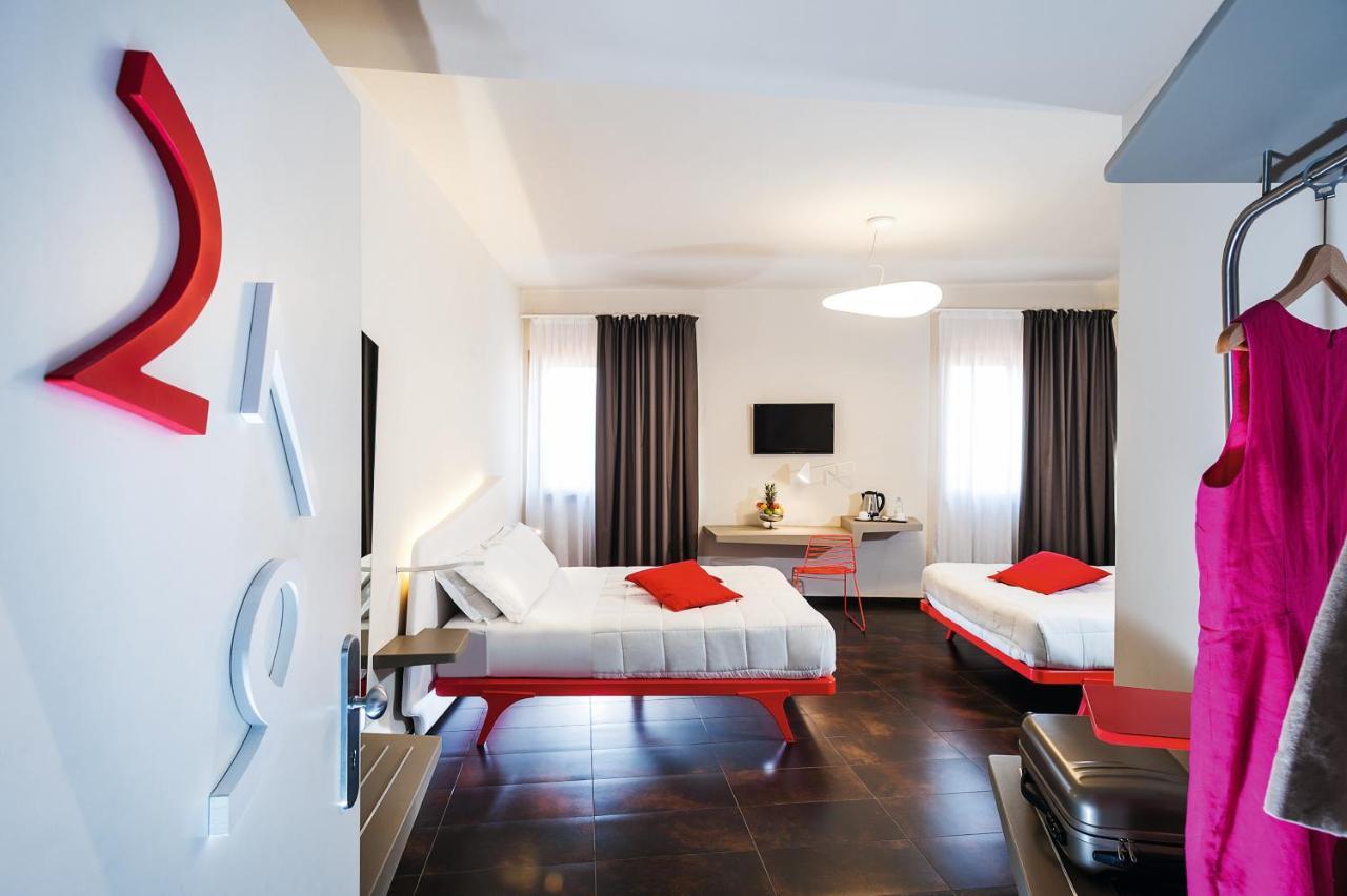 Ibis Styles Palermo President Hotel Exterior photo